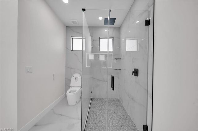 807 Nicholas PKWY W, Cape Coral, FL 33991