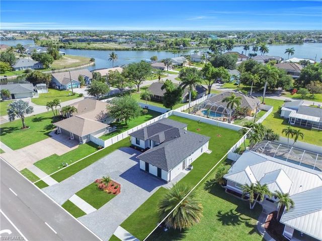 807 Nicholas PKWY W, Cape Coral, FL 33991