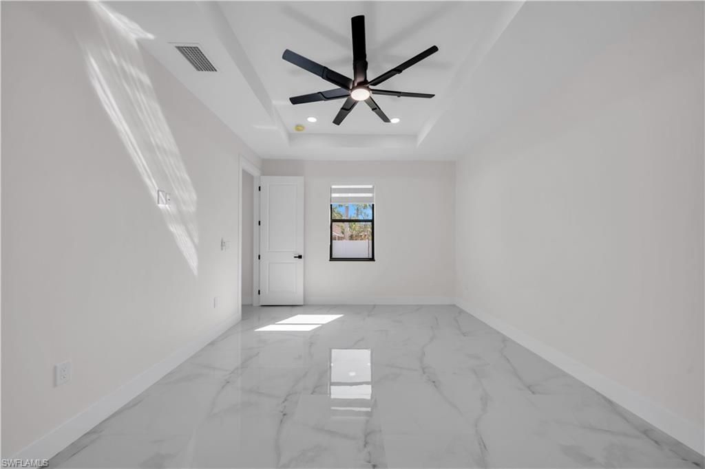Image 26 of property listing at 807 Nicholas PKWY W, Cape Coral, FL 33991