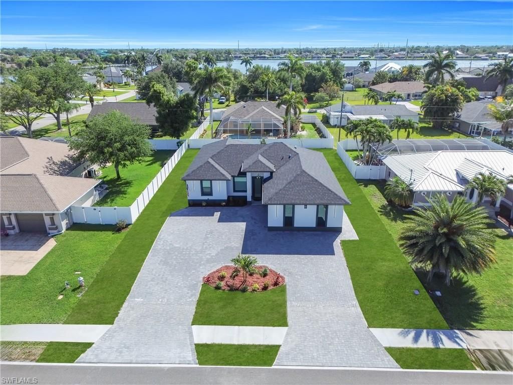 Image 40 of property listing at 807 Nicholas PKWY W, Cape Coral, FL 33991