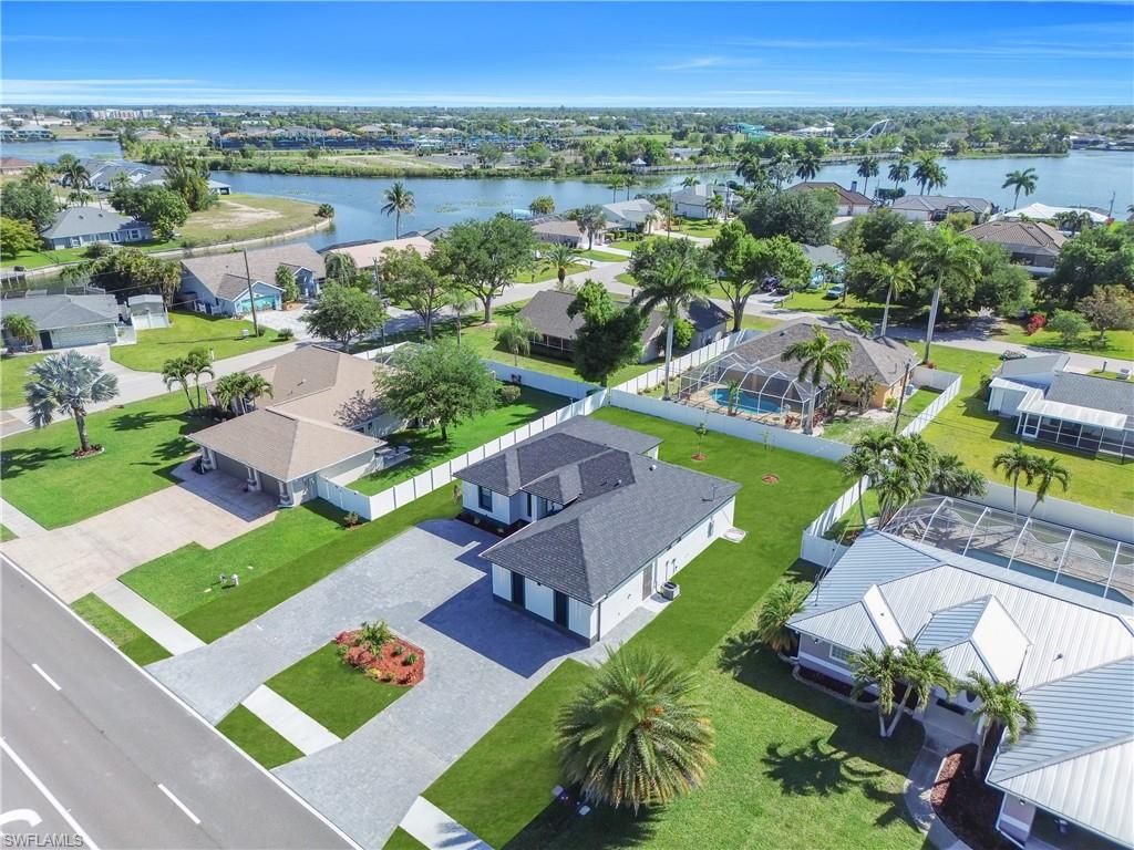 Image 42 of property listing at 807 Nicholas PKWY W, Cape Coral, FL 33991