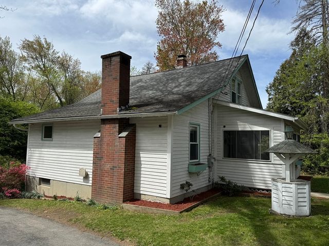 20 Rockaway Rd, Auburn, MA 01501