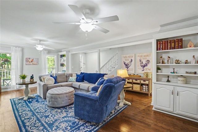 5275 Sugar Ridge Drive NE, Buford, GA 30518