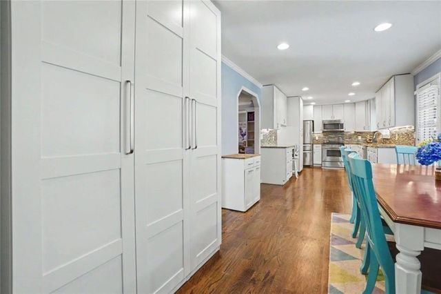 5275 Sugar Ridge Drive NE, Buford, GA 30518