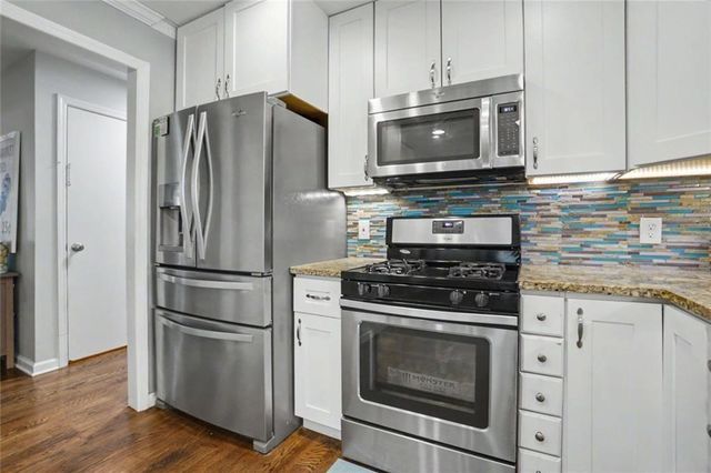 5275 Sugar Ridge Drive NE, Buford, GA 30518