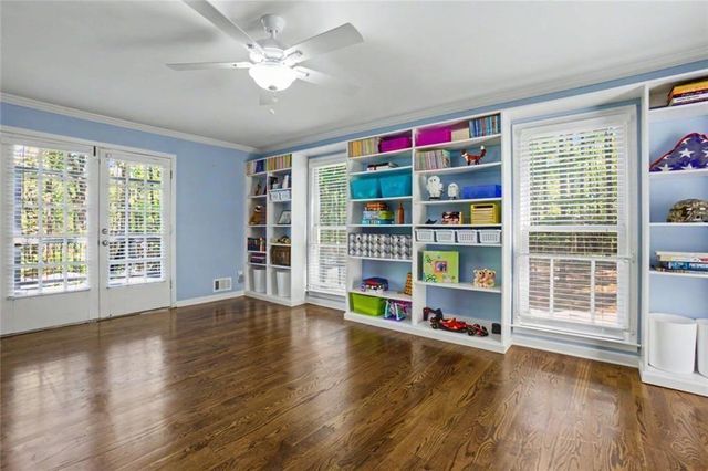 5275 Sugar Ridge Drive NE, Buford, GA 30518