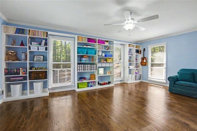 5275 Sugar Ridge Drive NE, Buford, GA 30518
