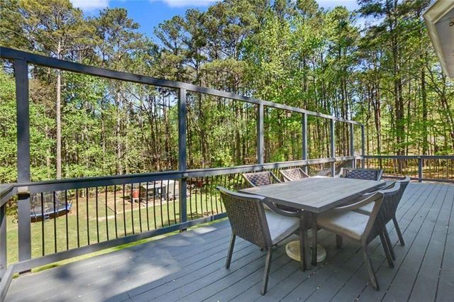 5275 Sugar Ridge Drive NE, Buford, GA 30518