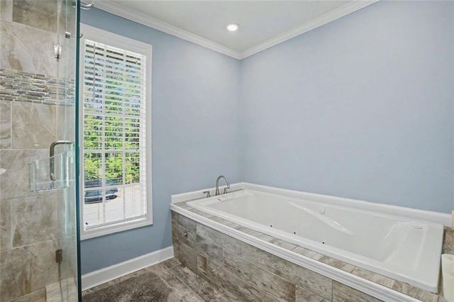 5275 Sugar Ridge Drive NE, Buford, GA 30518