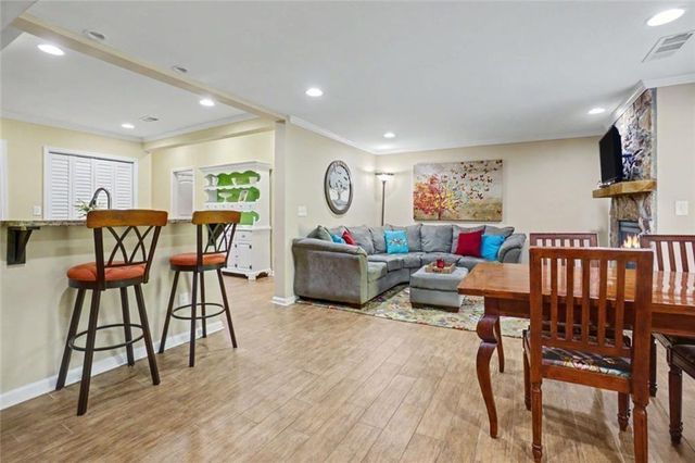 5275 Sugar Ridge Drive NE, Buford, GA 30518