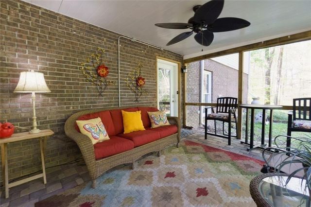 5275 Sugar Ridge Drive NE, Buford, GA 30518
