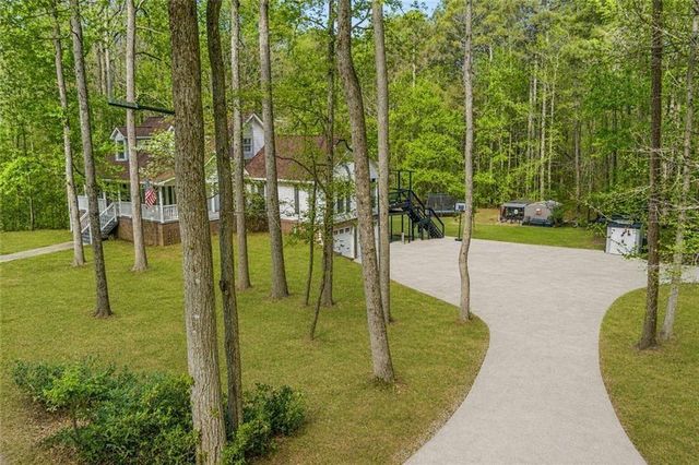 5275 Sugar Ridge Drive NE, Buford, GA 30518