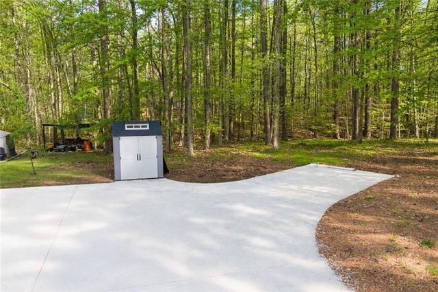 5275 Sugar Ridge Drive NE, Buford, GA 30518