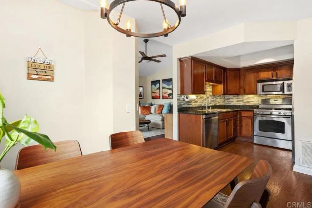 102 Sea Cliff Way, Oceanside, CA 92056