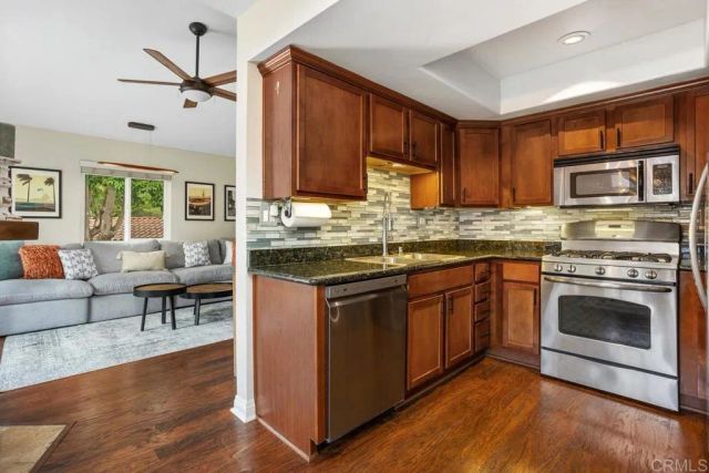 102 Sea Cliff Way, Oceanside, CA 92056