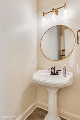 412 Clover Lane, Bossier City, LA 71112