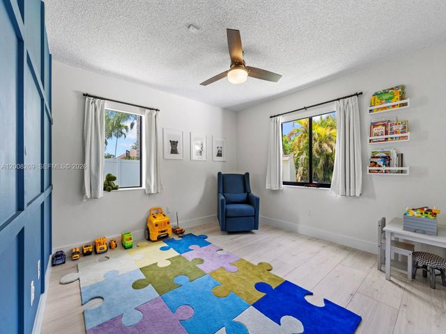 11998 SW 51st Ct, Cooper City, FL 33330