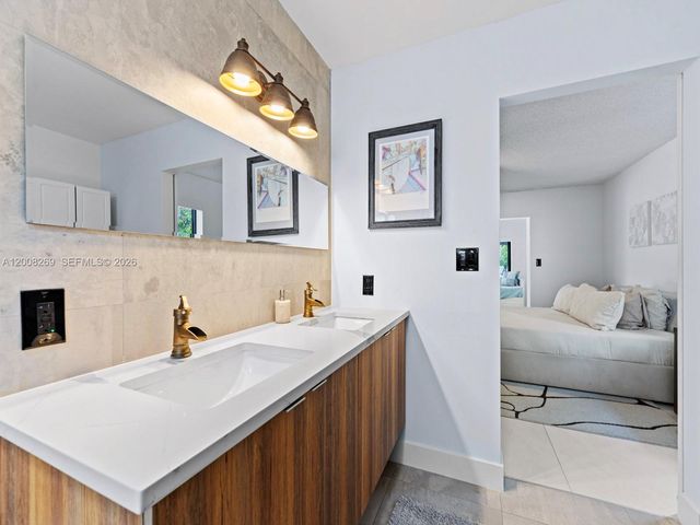 11998 SW 51st Ct, Cooper City, FL 33330