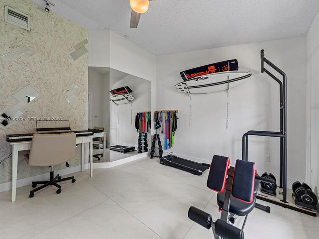 11998 SW 51st Ct, Cooper City, FL 33330