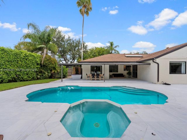 11998 SW 51st Ct, Cooper City, FL 33330
