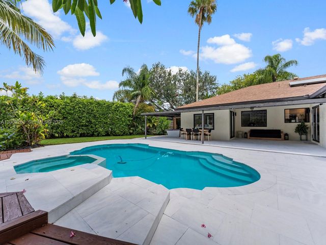 11998 SW 51st Ct, Cooper City, FL 33330