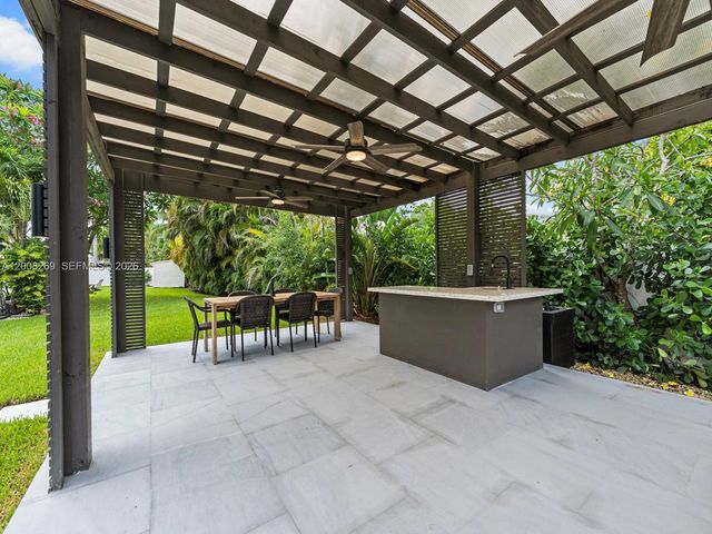 11998 SW 51st Ct, Cooper City, FL 33330