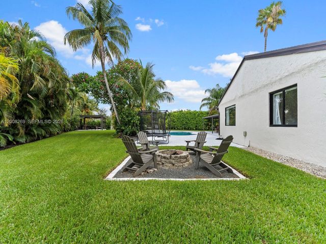 11998 SW 51st Ct, Cooper City, FL 33330