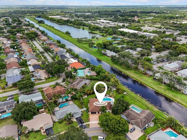 11998 SW 51st Ct, Cooper City, FL 33330