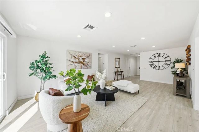 305 N College Drive, La Habra, CA 90631