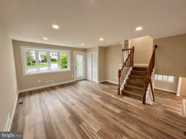 1 ALSTON RD, Lutherville Timonium, MD 21093