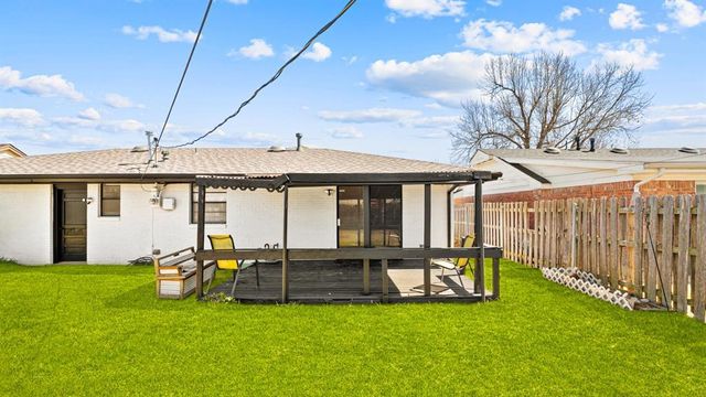 8005 S Youngs Boulevard, Oklahoma City, OK 73159