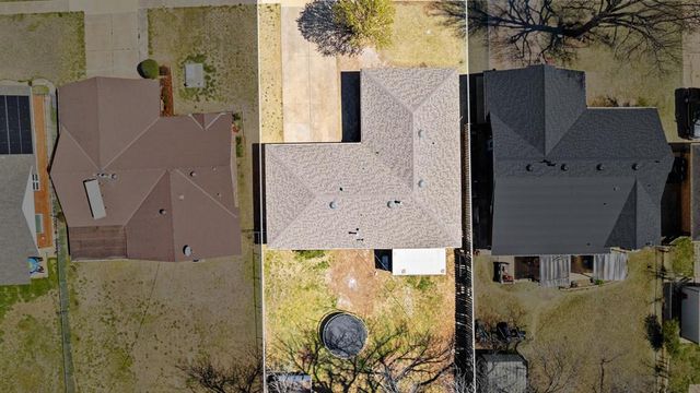 8005 S Youngs Boulevard, Oklahoma City, OK 73159