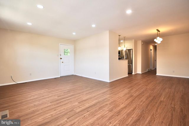 15155 MILFORD ST, Philadelphia, PA 19116