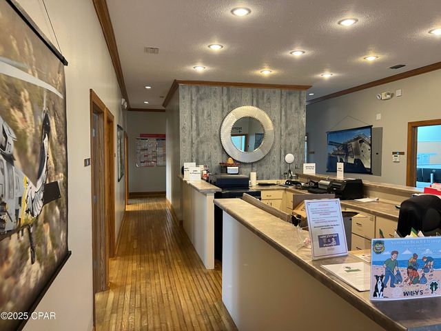 1813 Thomas Drive, Panama City, FL 32408