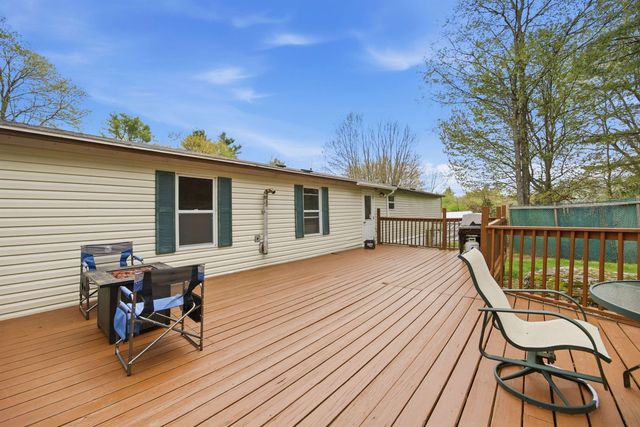 215 Leavitt Road, Pittsfield, NH 03263