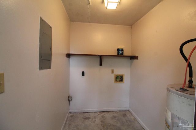 1455 Acorn Ln A, Pensacola, FL 32514