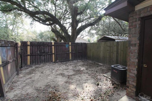 1455 Acorn Ln A, Pensacola, FL 32514