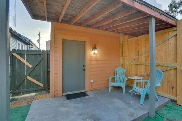 813 Jackson Ave, New Orleans, LA 70130