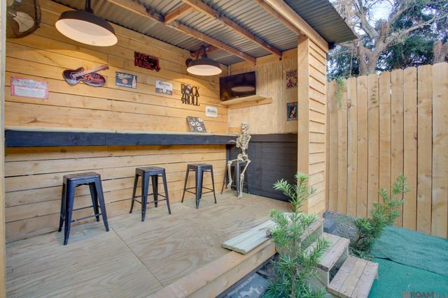 813 Jackson Ave, New Orleans, LA 70130