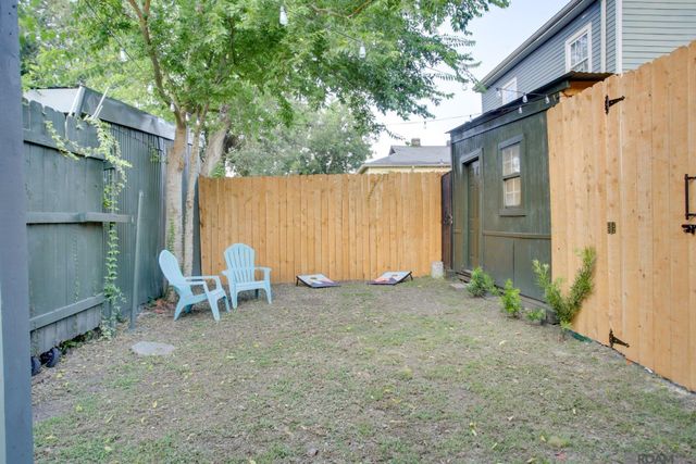 813 Jackson Ave, New Orleans, LA 70130