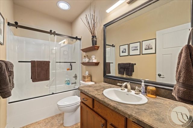 1215 Vineyard Way, Billings, MT 59106