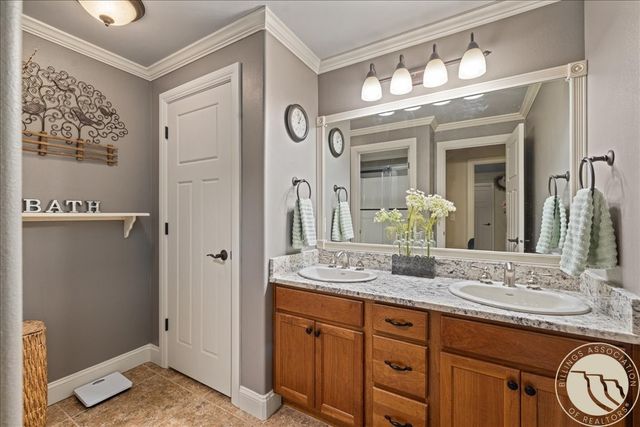 1215 Vineyard Way, Billings, MT 59106