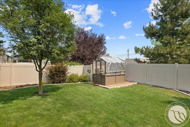 1215 Vineyard Way, Billings, MT 59106