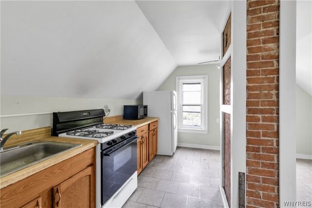 319 West Utica Street N, Buffalo, NY 14222