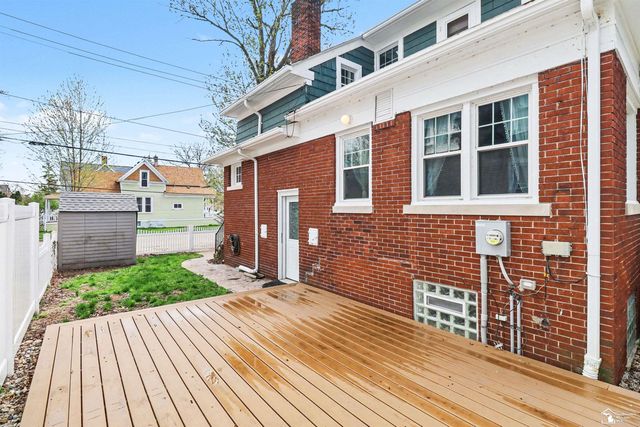 304 Chestnut Street, Wyandotte, MI 48192