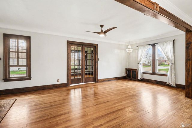304 Chestnut Street, Wyandotte, MI 48192