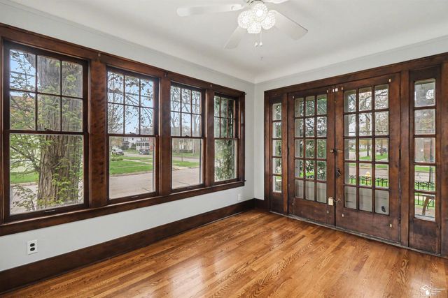 304 Chestnut Street, Wyandotte, MI 48192