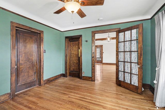 304 Chestnut Street, Wyandotte, MI 48192