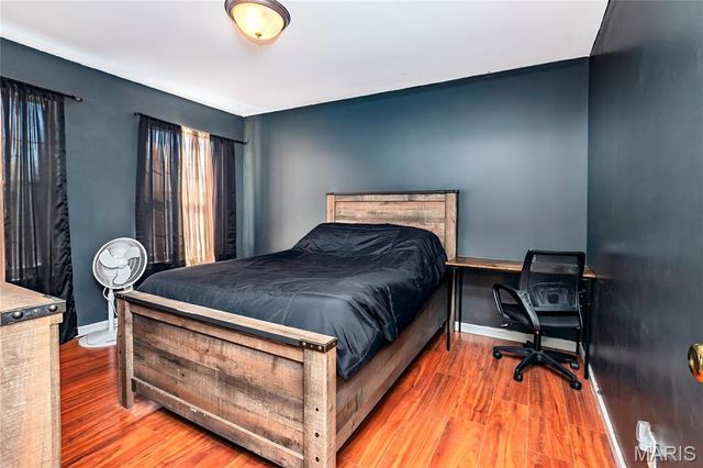 3851 Riverside Pointe Drive, Hazelwood, MO 63034