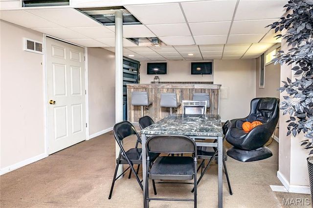 3851 Riverside Pointe Drive, Hazelwood, MO 63034